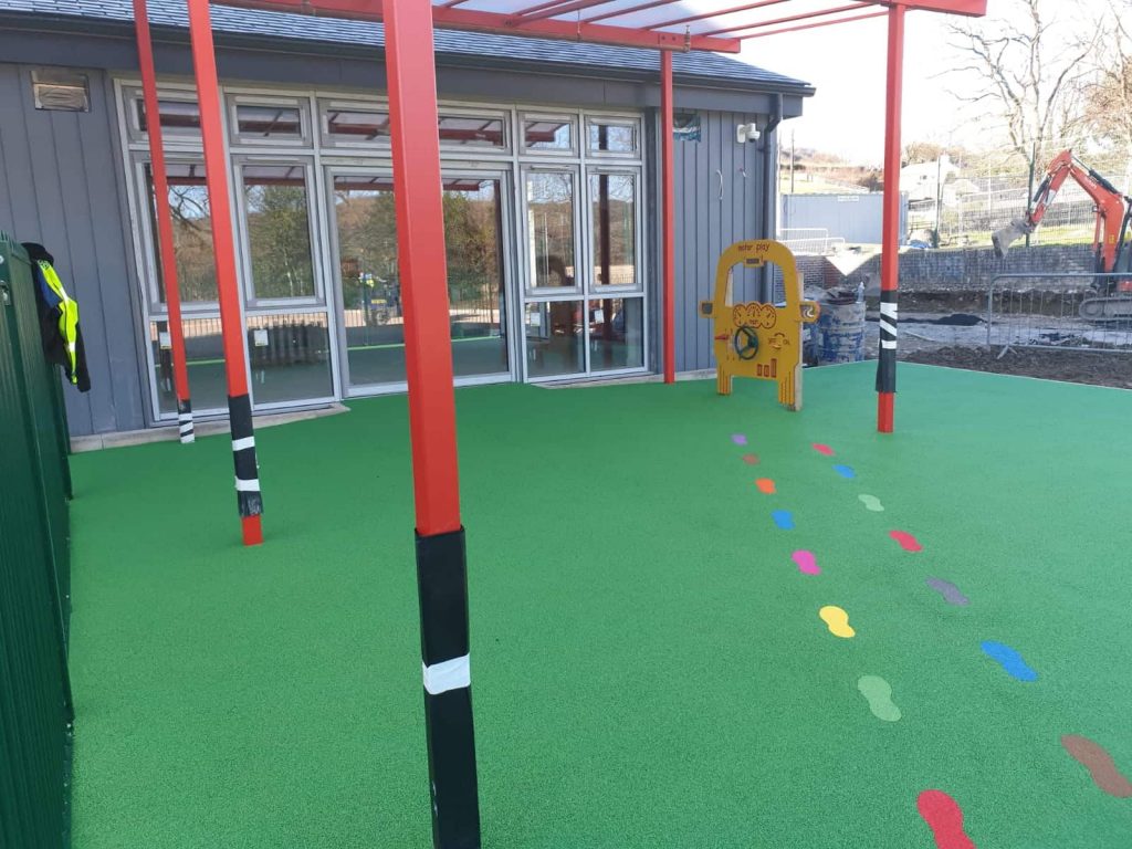 Green Wetpour in Conwy