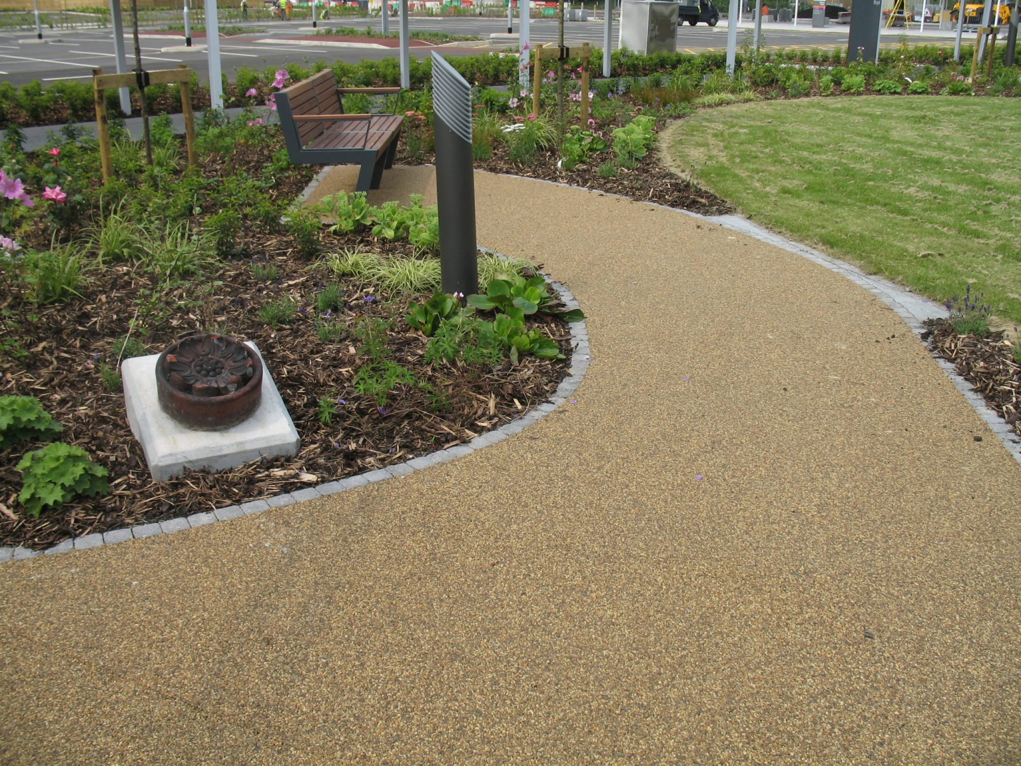 Resin Bound Gravel at Salford Royal Hospital, Greater Manchester Soft Surfaces