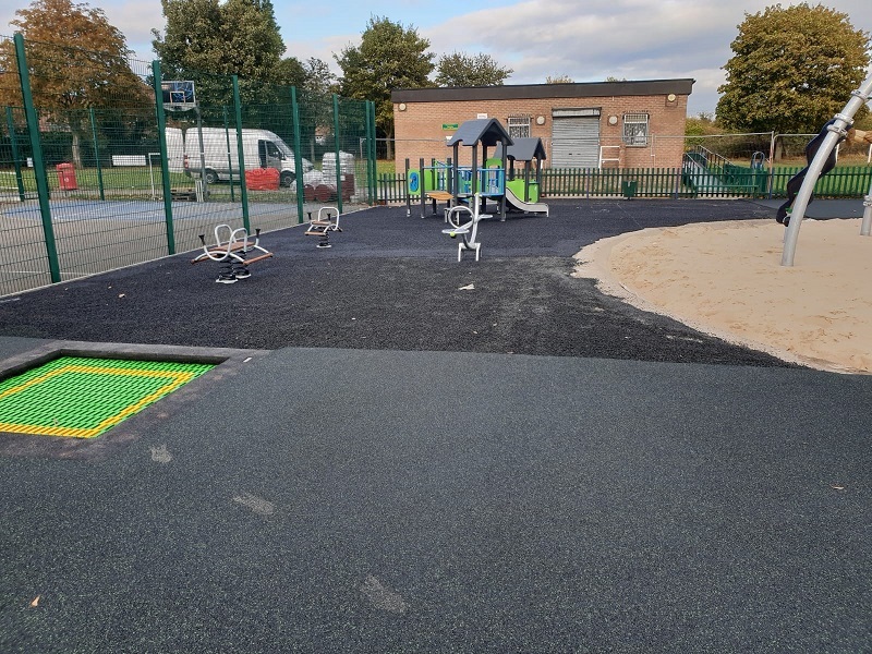 Wetpour Play Area With Green Fleck Swansea