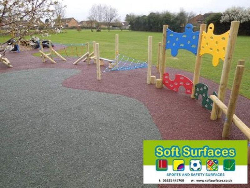 Soft safe rubber play chippings bark mulch ;  WOODLAND MIX